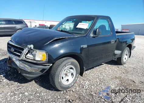 2002 Ford F-150 Xl/Xlt z USA, uszkodzony, nr VIN 1FTRF07222KD70497